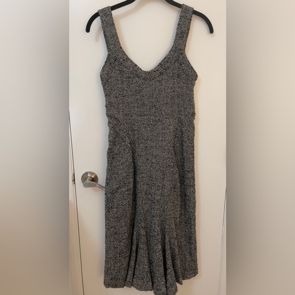 Diane Von Furstenberg, tweed sheath dress, size 4 - Picture 3 of 4